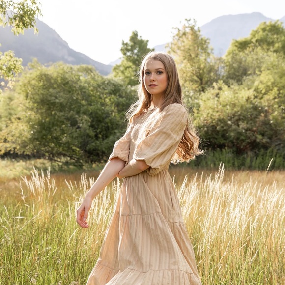 NWT Esme Smocked Modest Midi Dress with Pockets - Tan - Picture 4 of 9